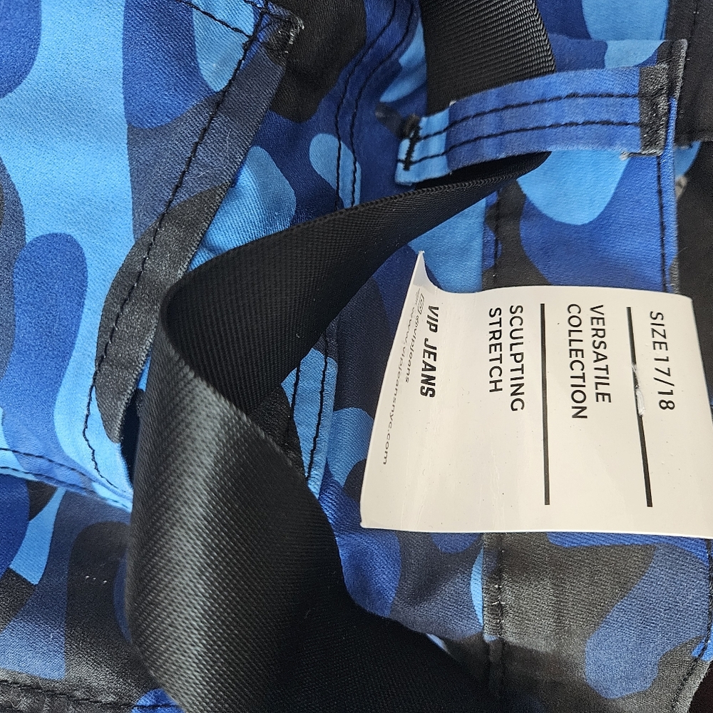 VIP Cargo pants - Picture 3 of 3